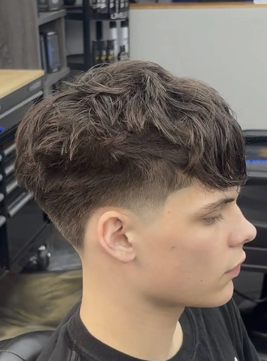 Textured crop with a drop fade